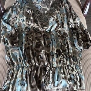 Dress barn v-neck blouse